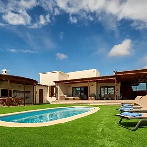  Villa Caletas Village España