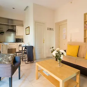 https://apartamentos-altamira.es-andalucia.com